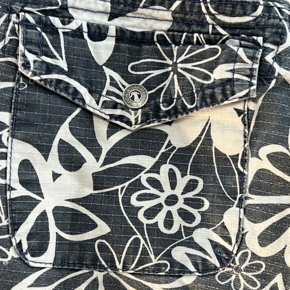 GLORIA VANDERBILT Vintage RETRO tropical floral capris in gray & white SZ 10 - Picture 9 of 13